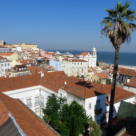 Bairrus Lisbon Apartments - Alfama Buitenkant foto