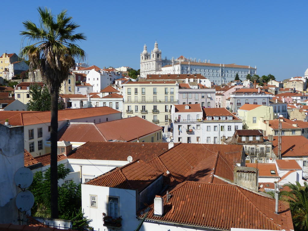 Bairrus Lisbon Apartments - Alfama Buitenkant foto
