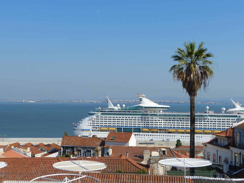 Bairrus Lisbon Apartments - Alfama Buitenkant foto